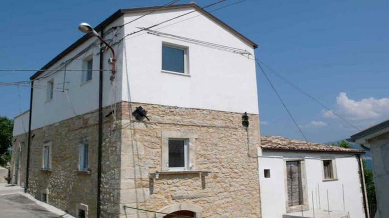 Casa Elvira Basilico Villa San Valentino in Abruzzo Citeriore Екстериор снимка